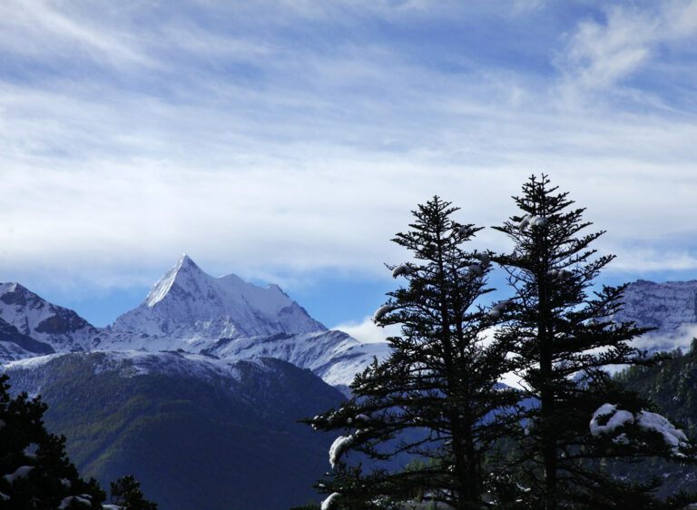 Pan Zitong - Snow-peak-of-Naipeng